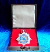 新周刊時(shí)代騎士徽章,藍(lán)色盛典時(shí)代騎士徽章