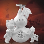 合家幸?；⒓冦y擺件